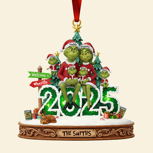 Cheerful Green Family Ornament - Personalized Christmas Gifts For Family 03PAQN111025
