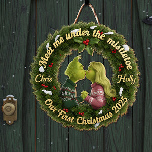 Kissing Couple Christmas Wood Sign - Personalized Gifts For Couple 07hyta031125