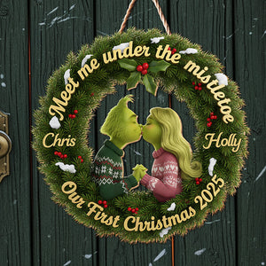 Kissing Couple Christmas Wood Sign - Personalized Gifts For Couple 07hyta031125