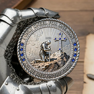 Knight Templar Kneeling Before A Cross Printed Metal Coin - Personalized Gifts For Christians 01kilu270226