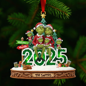 Cheerful Green Family Ornament - Personalized Christmas Gifts For Family 03PAQN111025