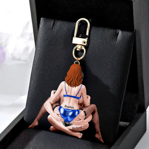 Cheeky Hugging Couple Acrylic Keychain - Personalized Gifts For Couples 05HUQN290126