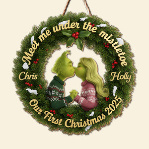 Kissing Couple Christmas Wood Sign - Personalized Gifts For Couple 07hyta031125