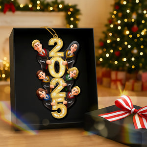 Family 2025 Ornament - Personalized Gifts For Family 01toqn311025