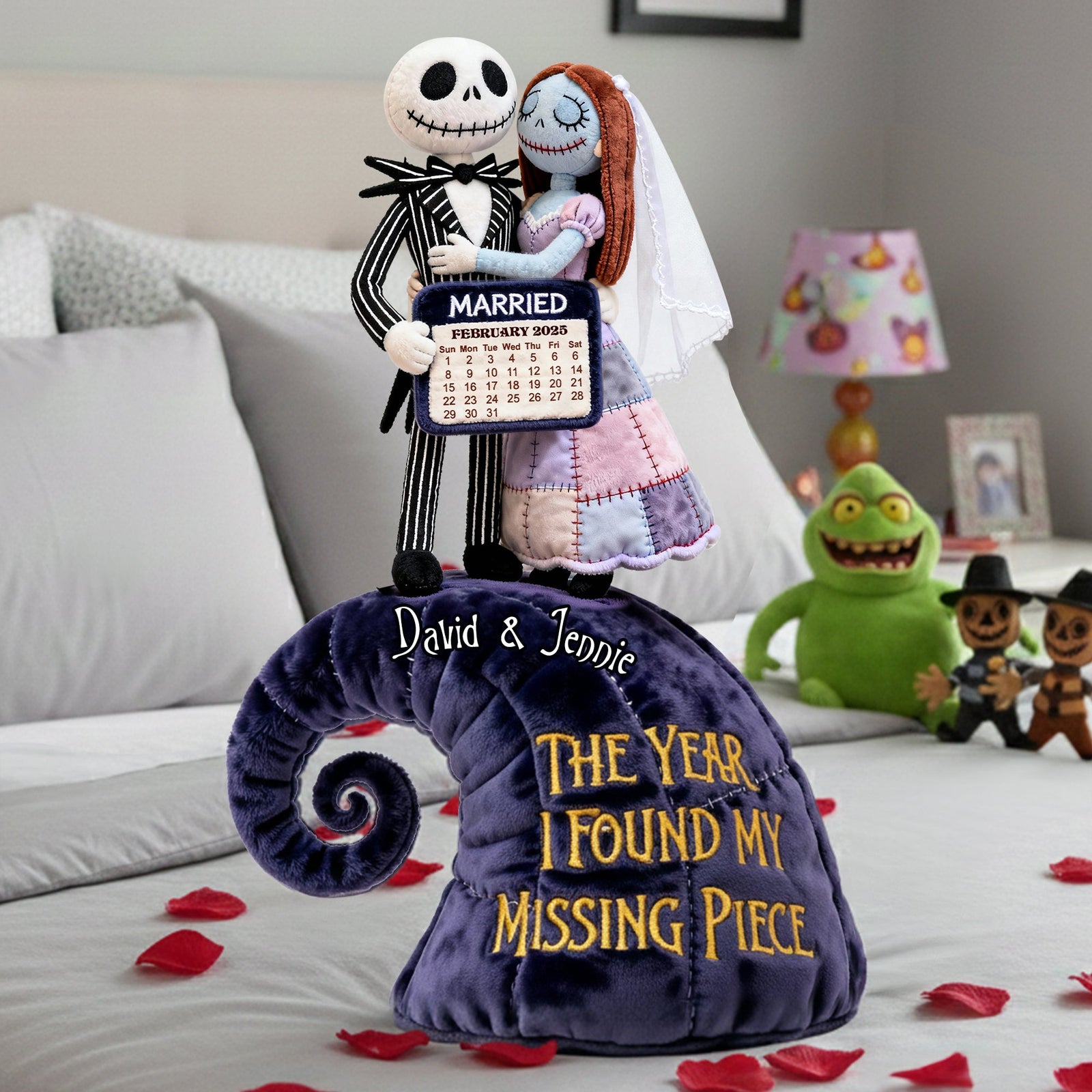 Spooky Married Couple Pillow - Personalized Gift For Couples 05OHLU101225
