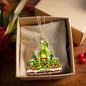 Playful Green Couple Ornament - Personalized Gift For Couples 06OHLU121125