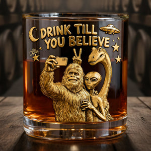 Fun Forest Giant & Friends Selfie Glass - Personalized Gifts For Drinking Lovers & Cryptid Creatures Enthusiasts 02QHLU011225