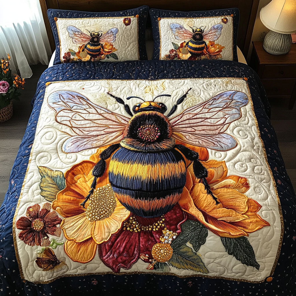 Bumble Bloom Bliss 3-Piece Quilted Bedding Set NCU0NT3171