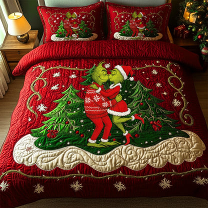 Festive Couple Kiss Quilt Set Special Line - Personalized Christmas Gift For Couples 02NALU080925