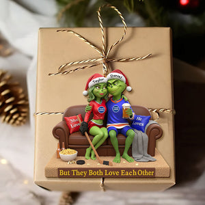 Sporty Green Couple Christmas Ornament - Personalized Gifts For Couple 05huti281025