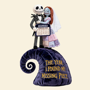 Spooky Married Couple Pillow - Personalized Gift For Couples 05OHLU101225